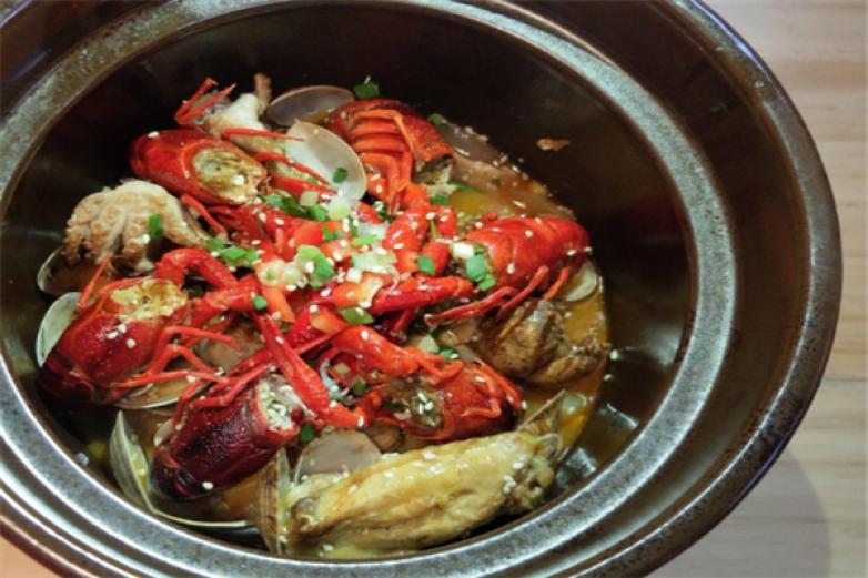 鲜小肴瓦罐酱焖小海鲜